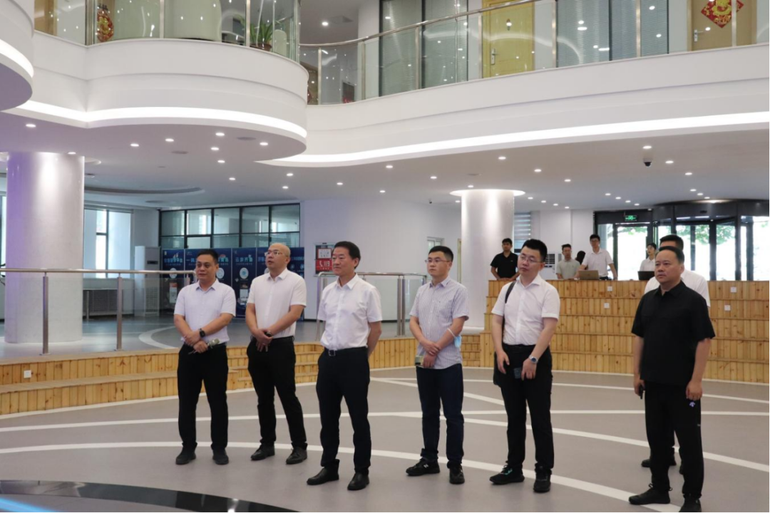 省Z6尊龙凯时集团：“四个导向” 推动调查研究提质增效