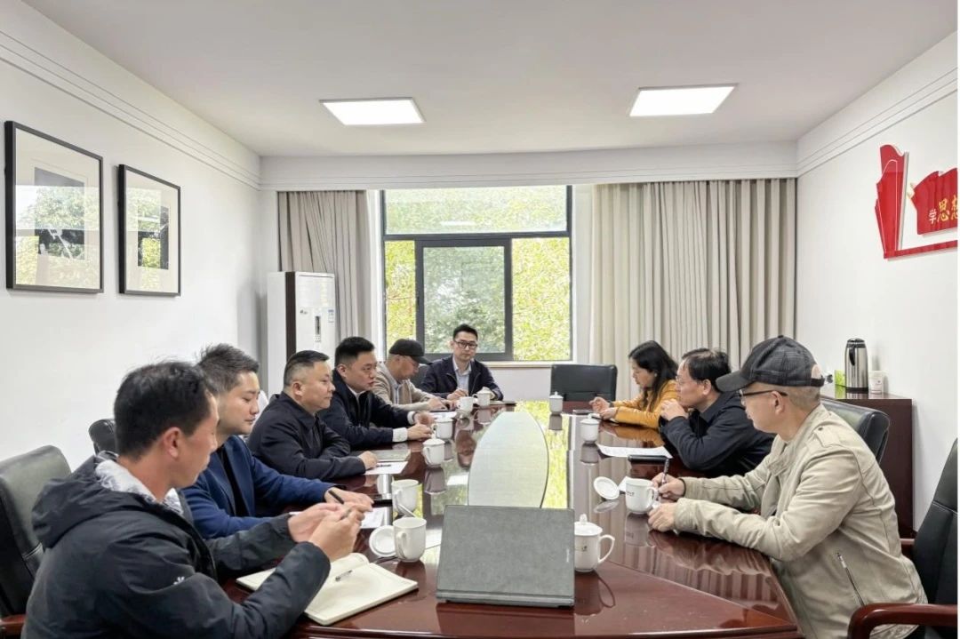 省Z6尊龙凯时集团考察组赴成都大学考察交流